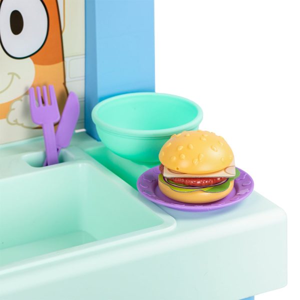 BLUEY - COOK WITH CHEF BLUEY KITCHEN PLAYSET For Sale